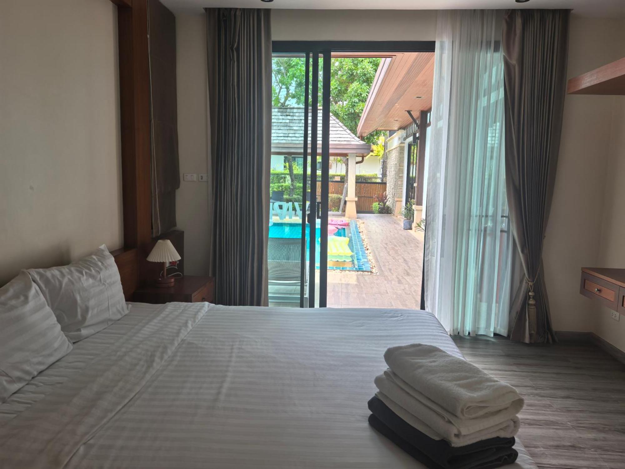 Phuket Meet Holiday Hotel 普吉岛相遇花园度假酒店 Rawai Dış mekan fotoğraf